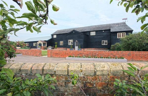 Milling Barn, Hertfordshire Wedding Venue